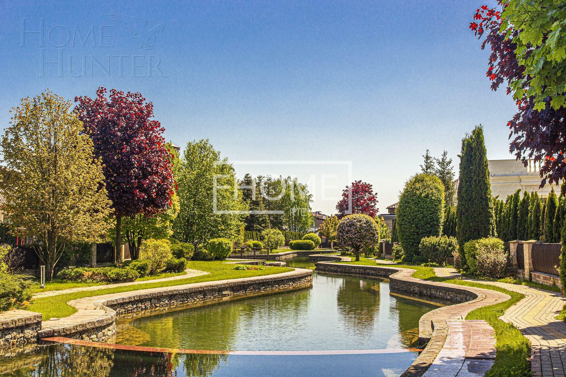 2-этажный коттедж 1 200 м² с отделкой