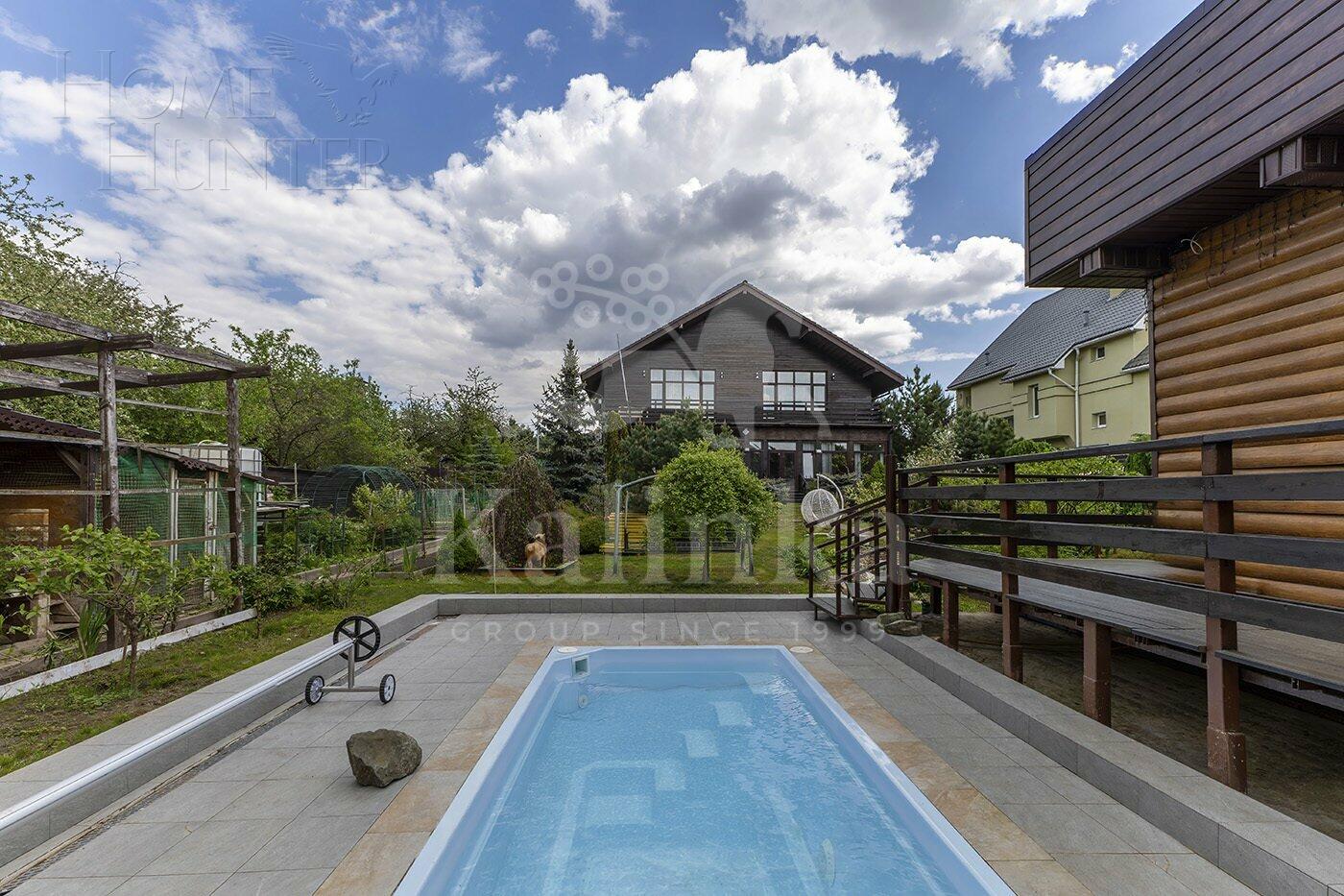 2-этажный коттедж 500 м² с отделкой