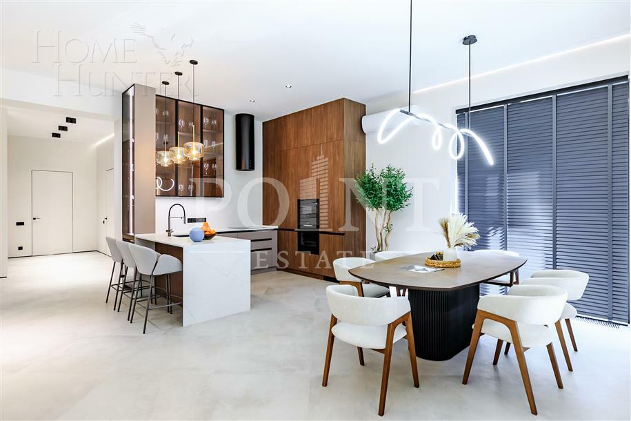 2-этажный коттедж 300 м² с отделкой