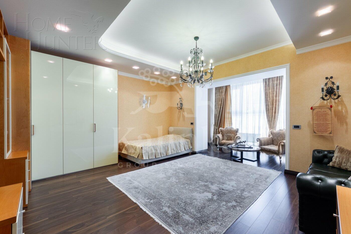 4-этажный таунхаус 500 м² с отделкой