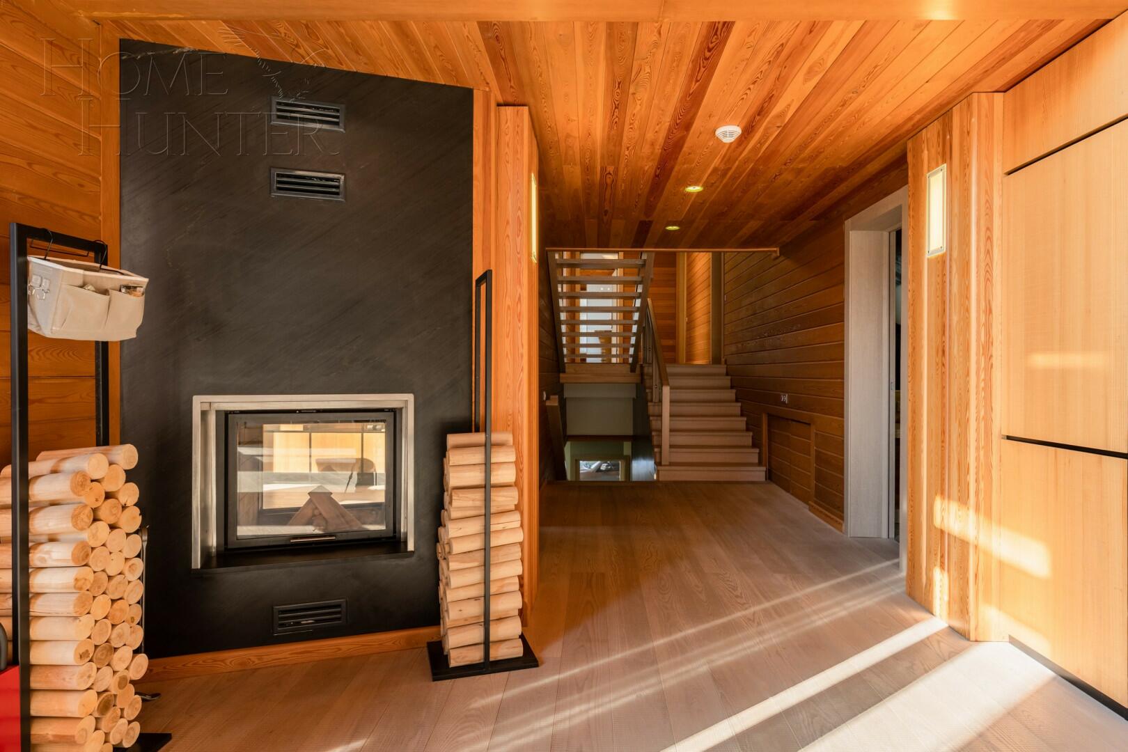 3-этажный коттедж 355 м² с отделкой