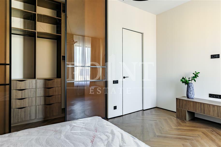 2-этажный коттедж 300 м² с отделкой