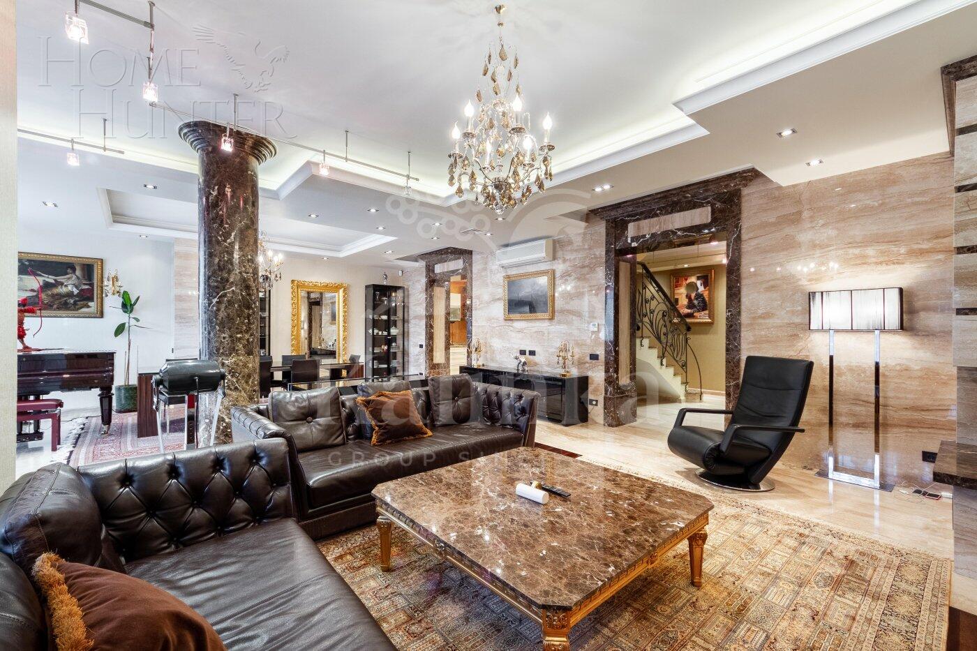 4-этажный таунхаус 500 м² с отделкой