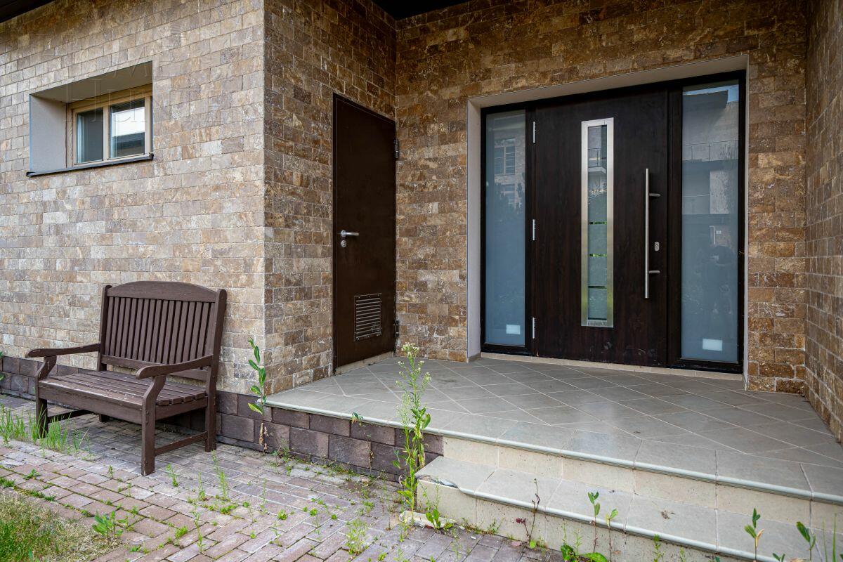 3-этажный таунхаус 323 м² без отделки