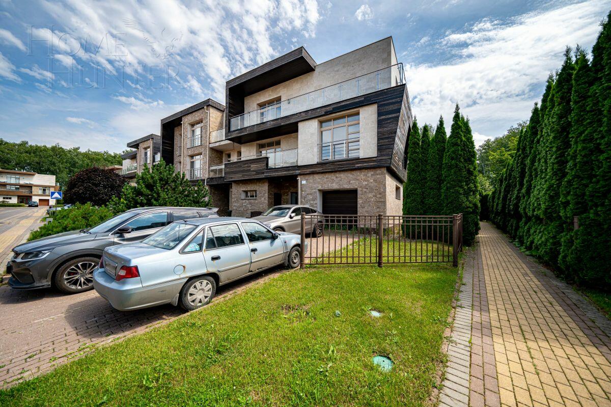 3-этажный таунхаус 323 м² без отделки