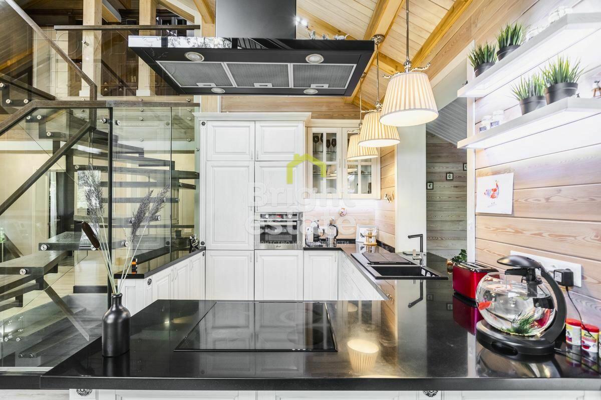 2-этажный коттедж 473.3 м² с отделкой