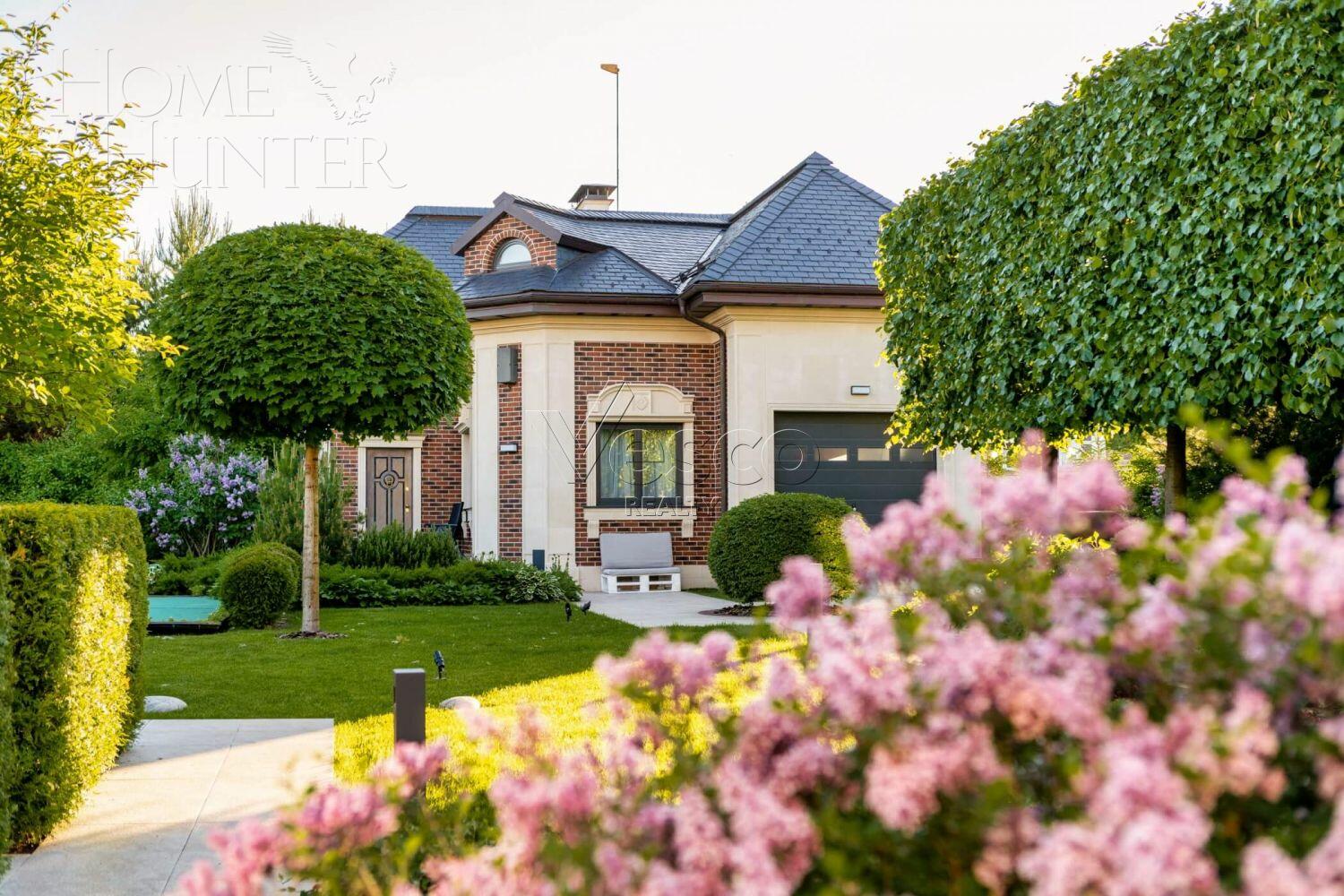 2-этажный коттедж 560 м² с отделкой