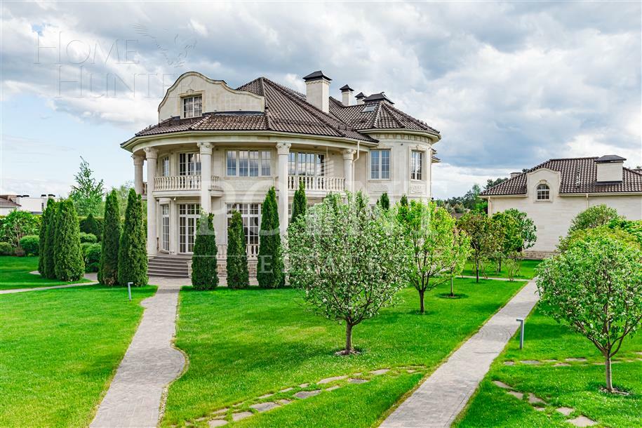 2-этажный коттедж 1 060 м² с отделкой