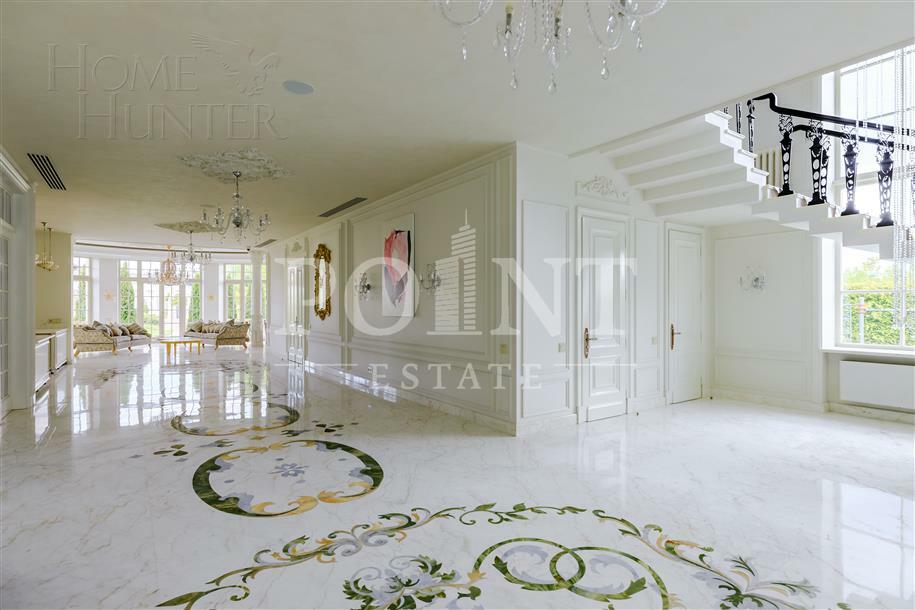 2-этажный коттедж 1 060 м² с отделкой