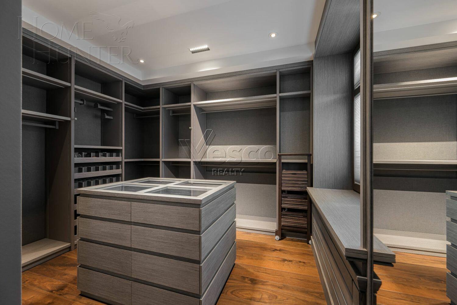 2-этажный коттедж 560 м² с отделкой