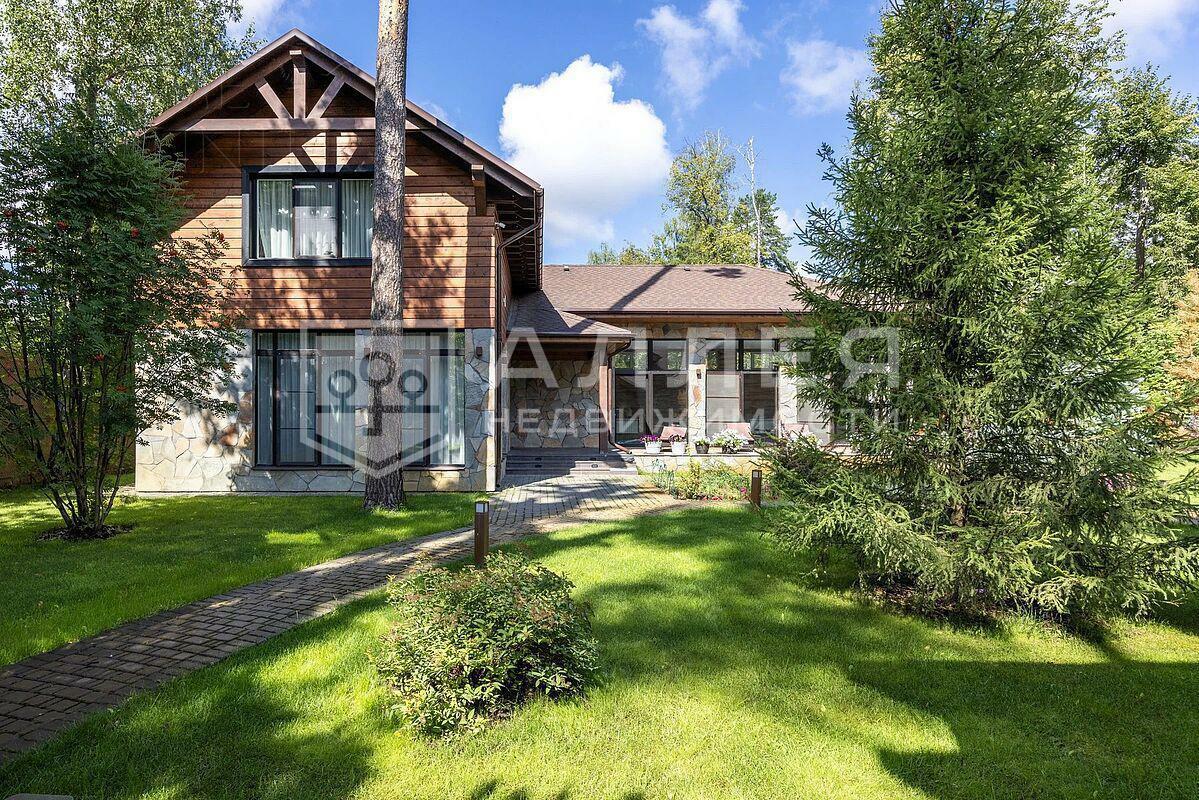 2-этажный коттедж 454 м² с отделкой