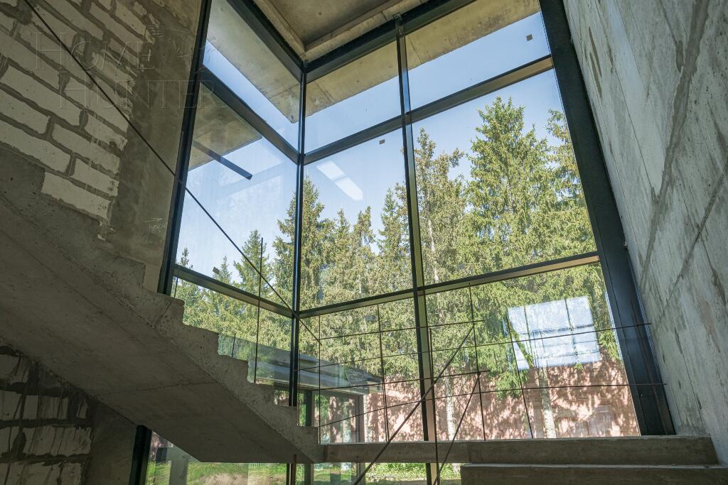 2-этажный коттедж 1 325 м² без отделки
