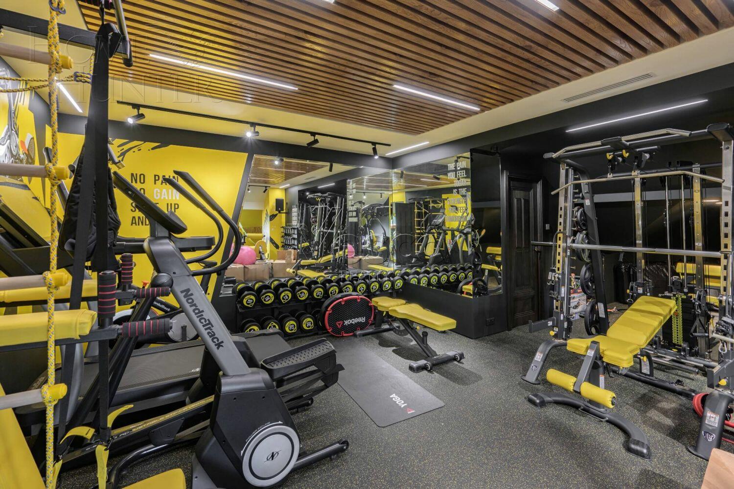 2-этажный коттедж 560 м² с отделкой