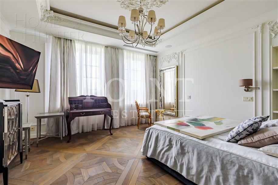 2-этажный коттедж 1 060 м² с отделкой