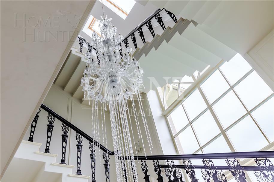 2-этажный коттедж 1 060 м² с отделкой