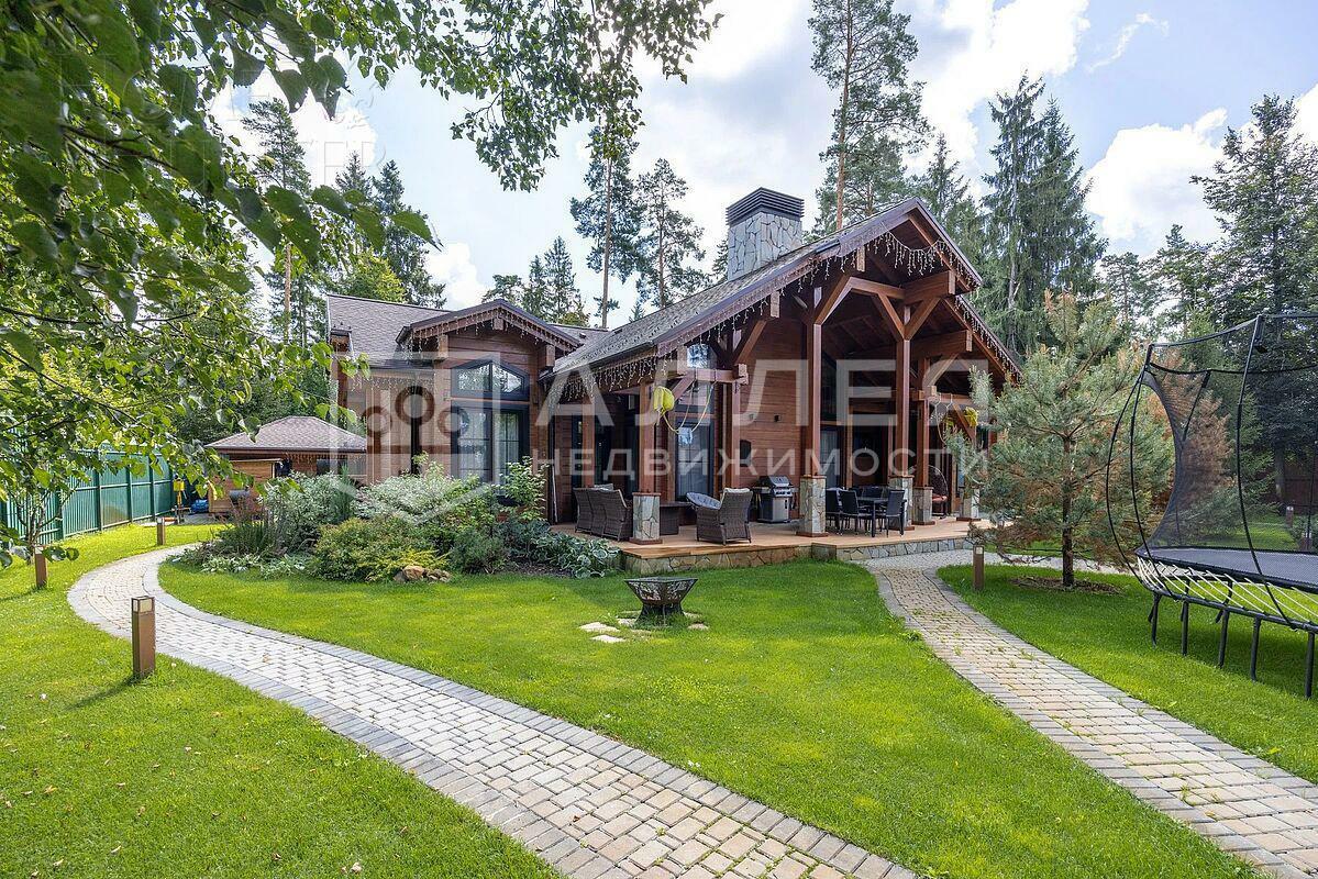 2-этажный коттедж 454 м² с отделкой