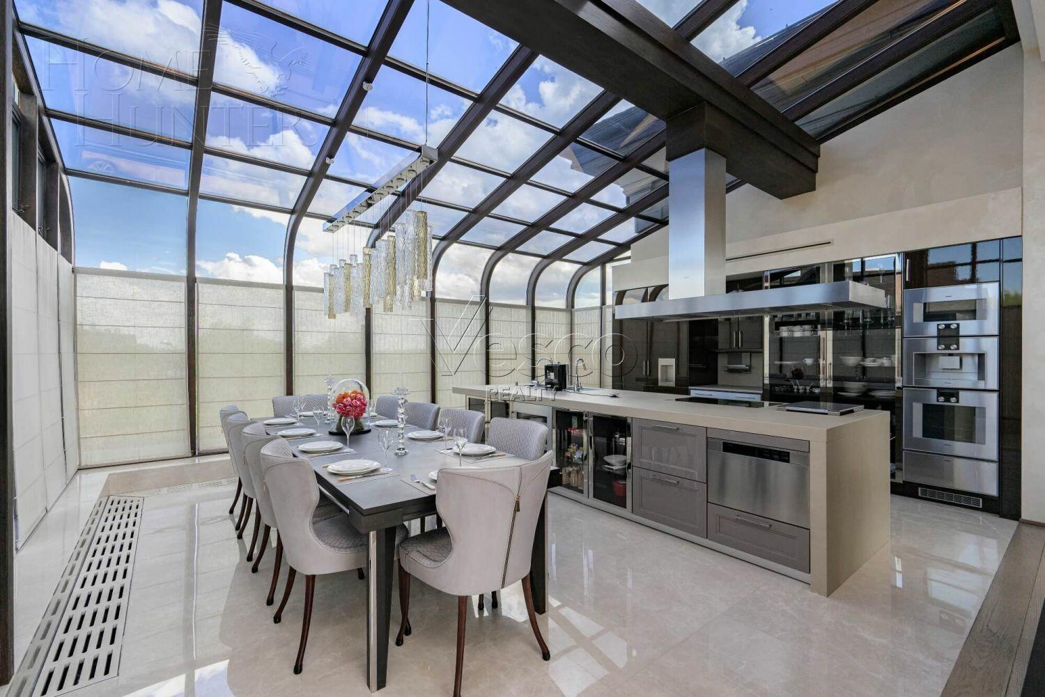 2-этажный коттедж 560 м² с отделкой