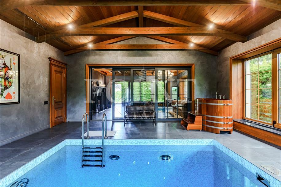 2-этажный коттедж 1 060 м² с отделкой