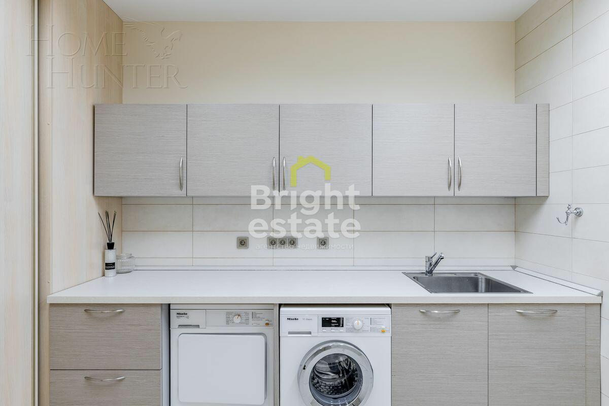 3-этажный таунхаус 340 м² с отделкой