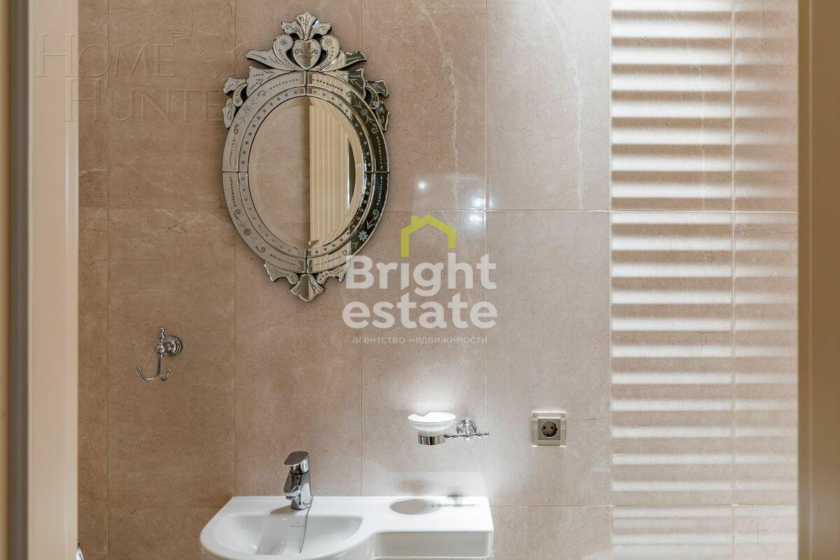 3-этажный таунхаус 340 м² с отделкой