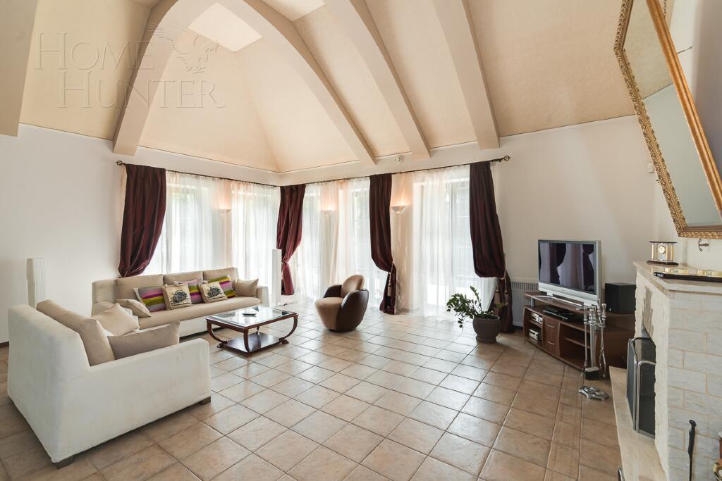 2-этажный коттедж 650 м² с отделкой