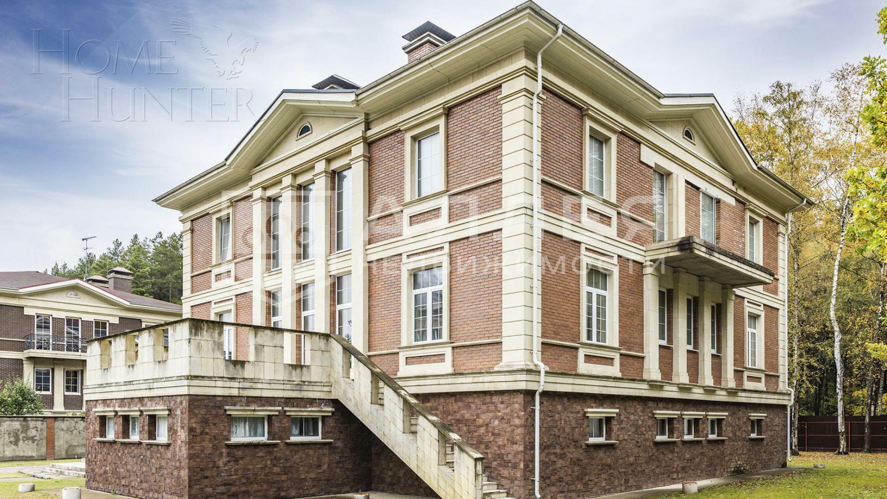 2-этажный коттедж 1 320 м² без отделки