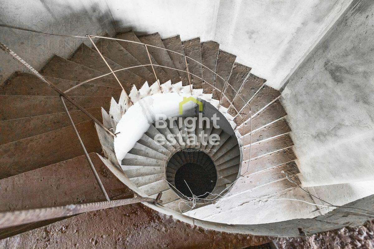 2-этажный коттедж 897 м² без отделки