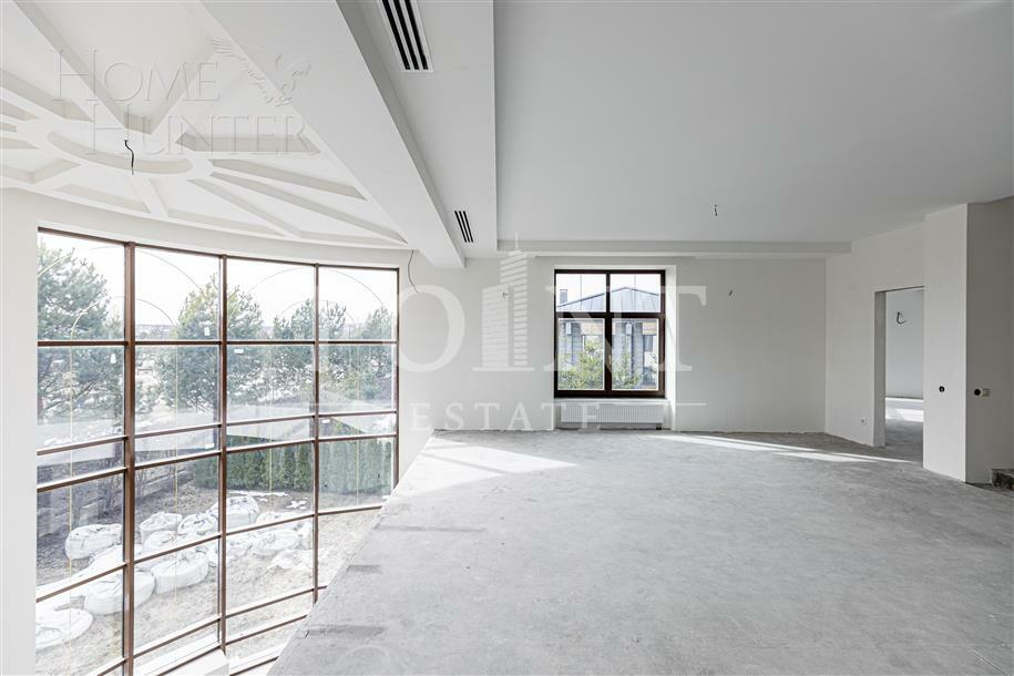 3-этажный коттедж 680 м² без отделки