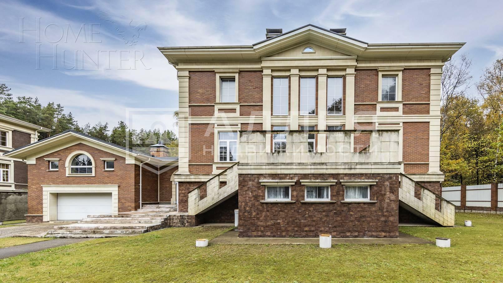 2-этажный коттедж 1 320 м² без отделки