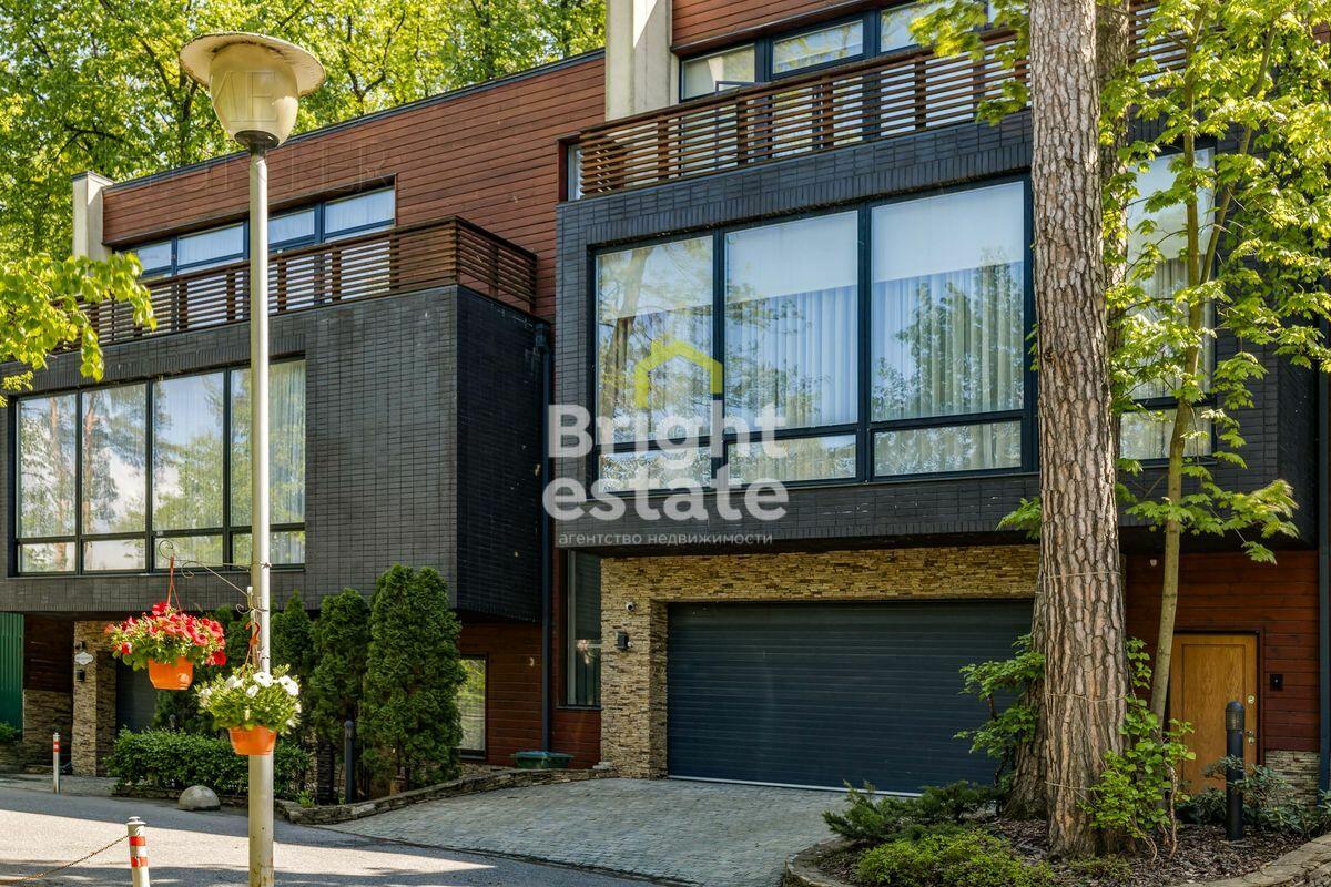 2-этажный таунхаус 430 м² с отделкой