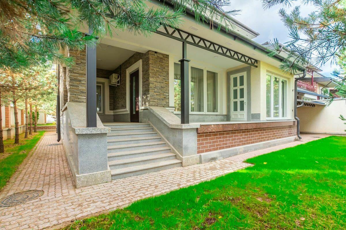 2-этажный таунхаус 377 м² с отделкой