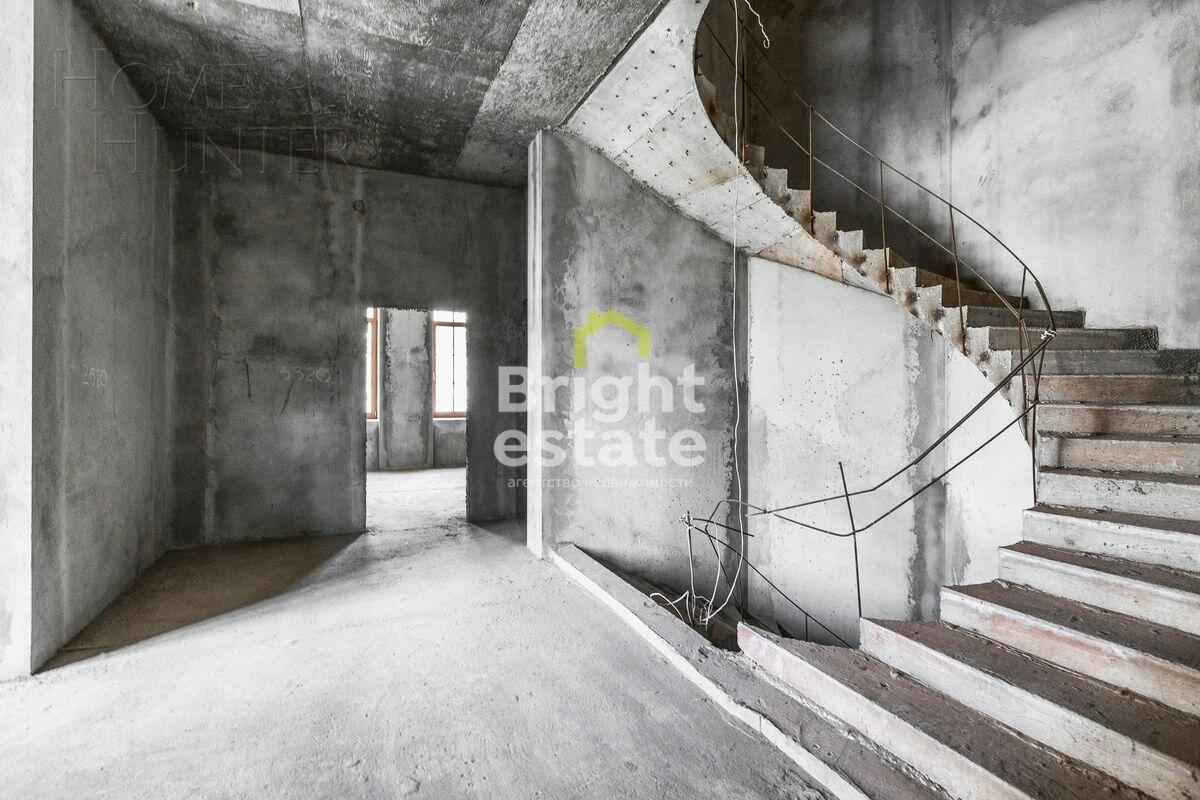 2-этажный коттедж 897 м² без отделки