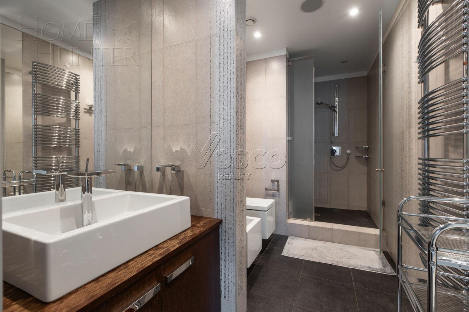 3-КОМН. КВАРТИРА С ОТДЕЛКОЙ 177.5 М² НА 7 ЭТАЖЕ