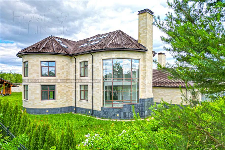 3-этажный коттедж 680 м² без отделки