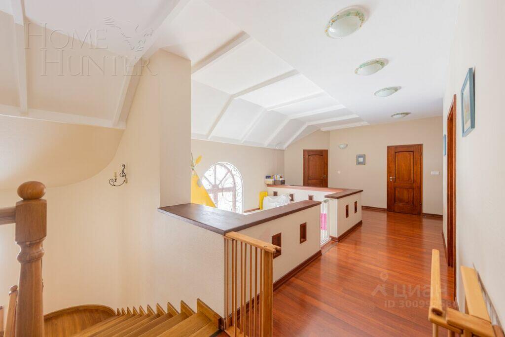 3-этажный коттедж 637 м² с отделкой