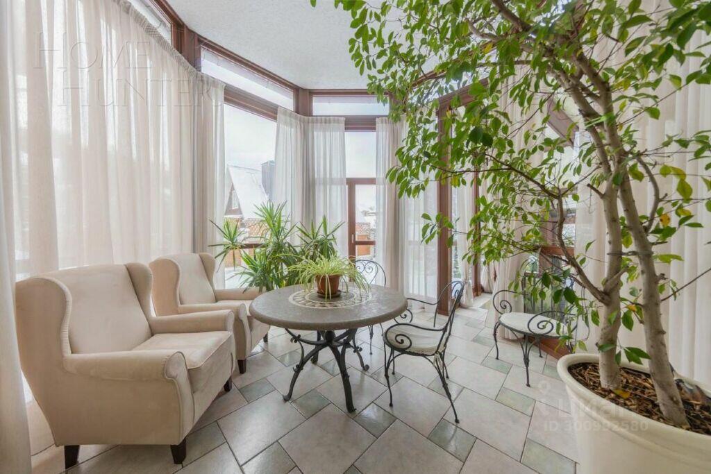 3-этажный коттедж 637 м² с отделкой