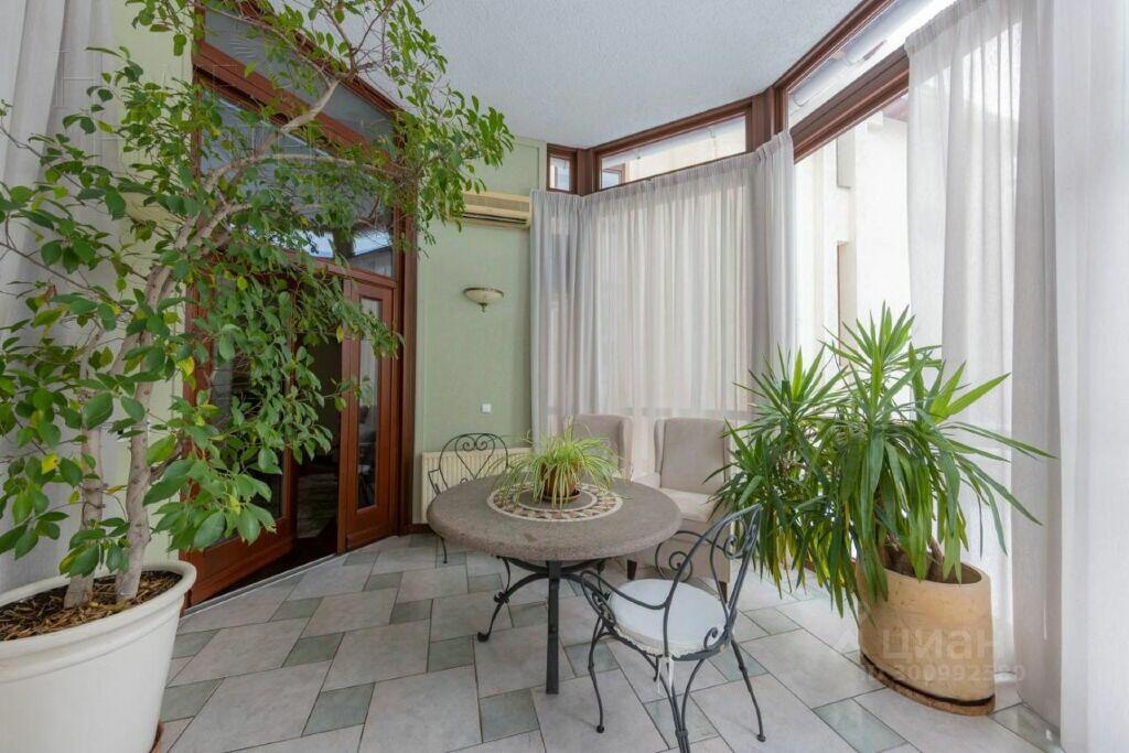 3-этажный коттедж 637 м² с отделкой