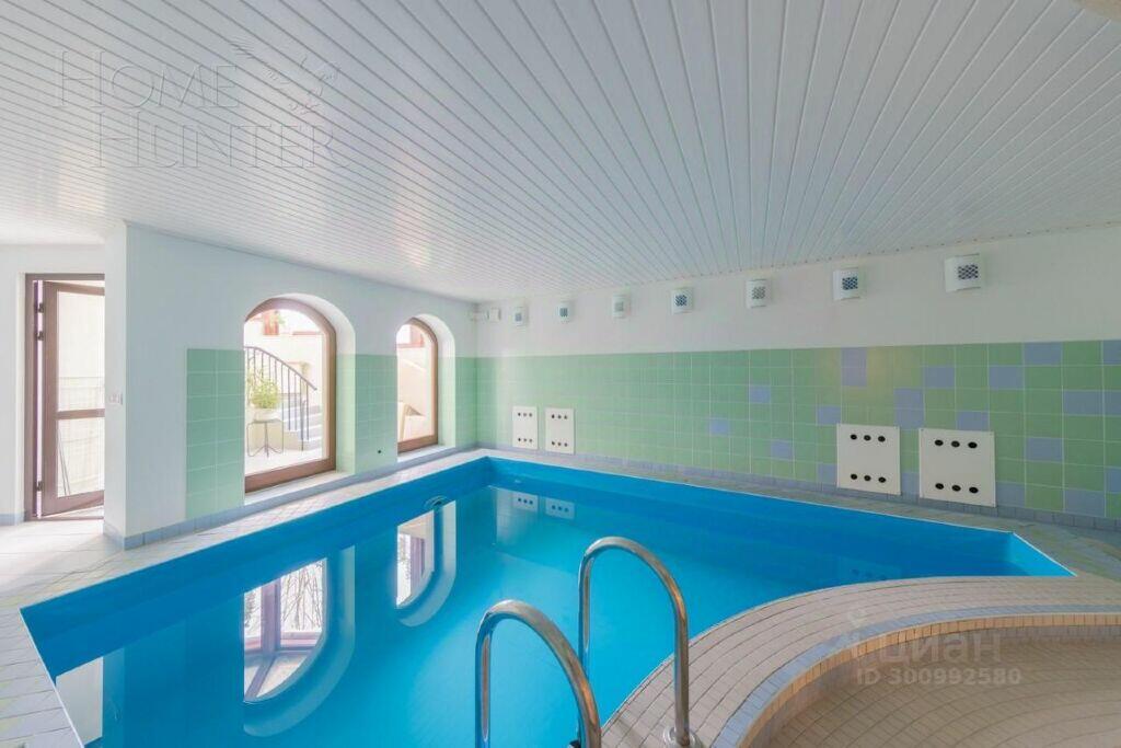 3-этажный коттедж 637 м² с отделкой