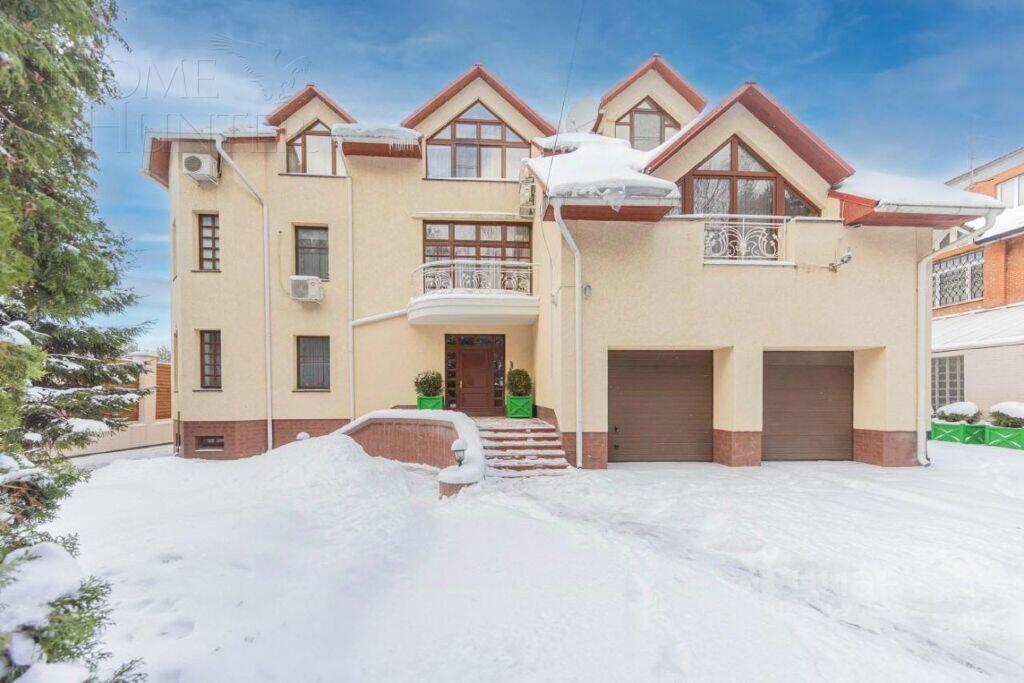 3-этажный коттедж 637 м² с отделкой