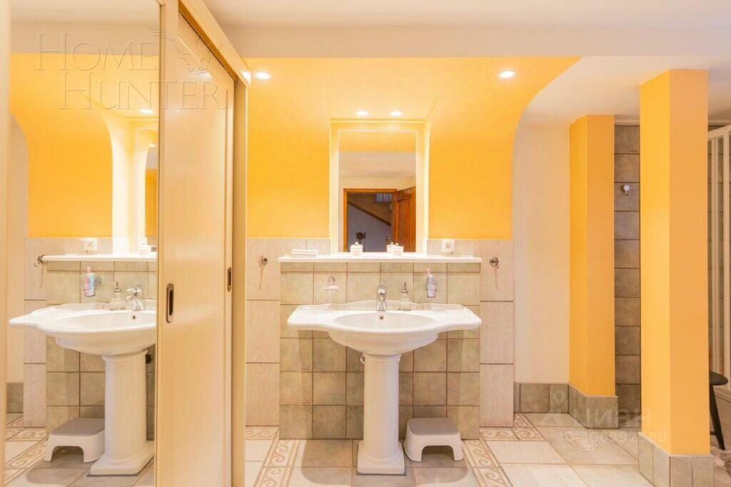 3-этажный коттедж 637 м² с отделкой