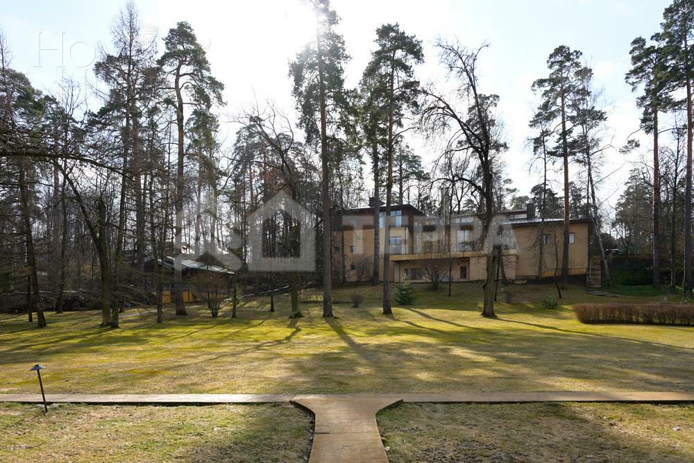 2-этажный коттедж 750 м² с отделкой