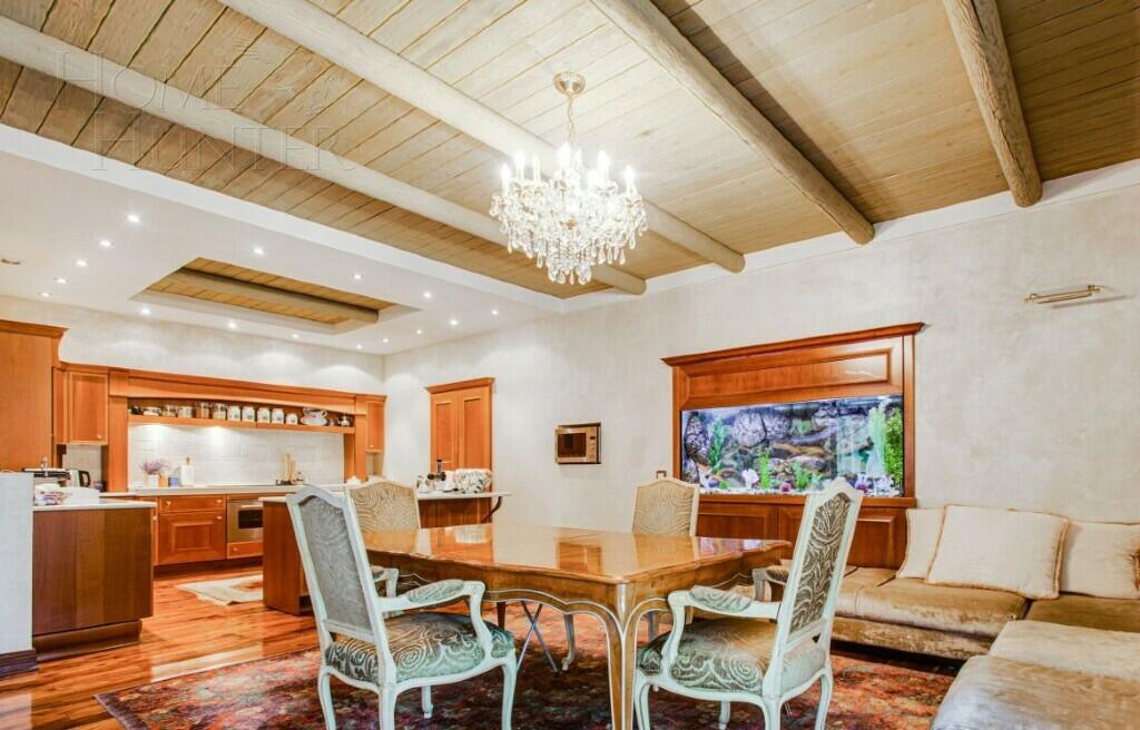 2-этажный коттедж 726 м² с отделкой