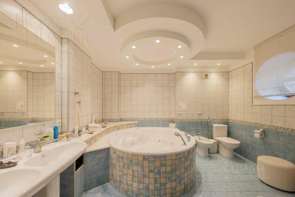 3-этажный коттедж 637 м² с отделкой