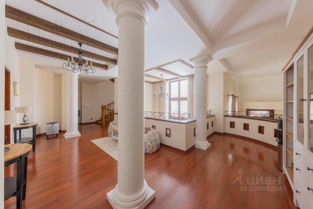 3-этажный коттедж 637 м² с отделкой