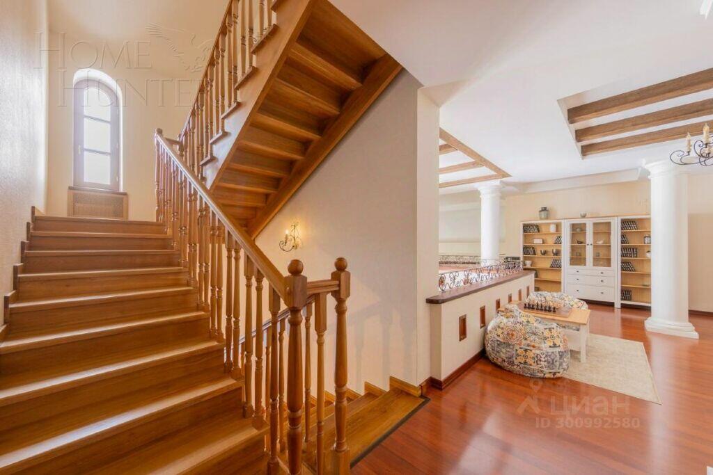 3-этажный коттедж 637 м² с отделкой