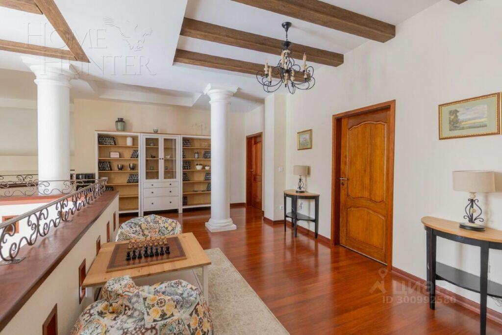 3-этажный коттедж 637 м² с отделкой