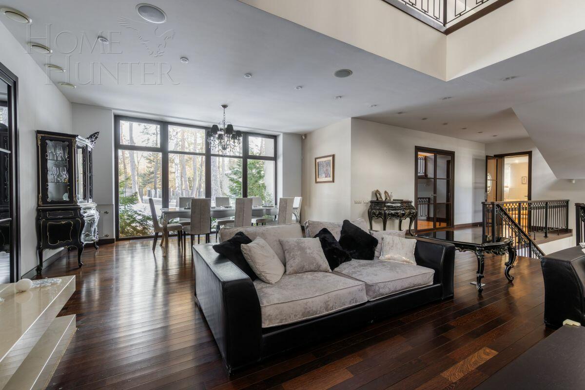 2-этажный коттедж 750 м² с отделкой