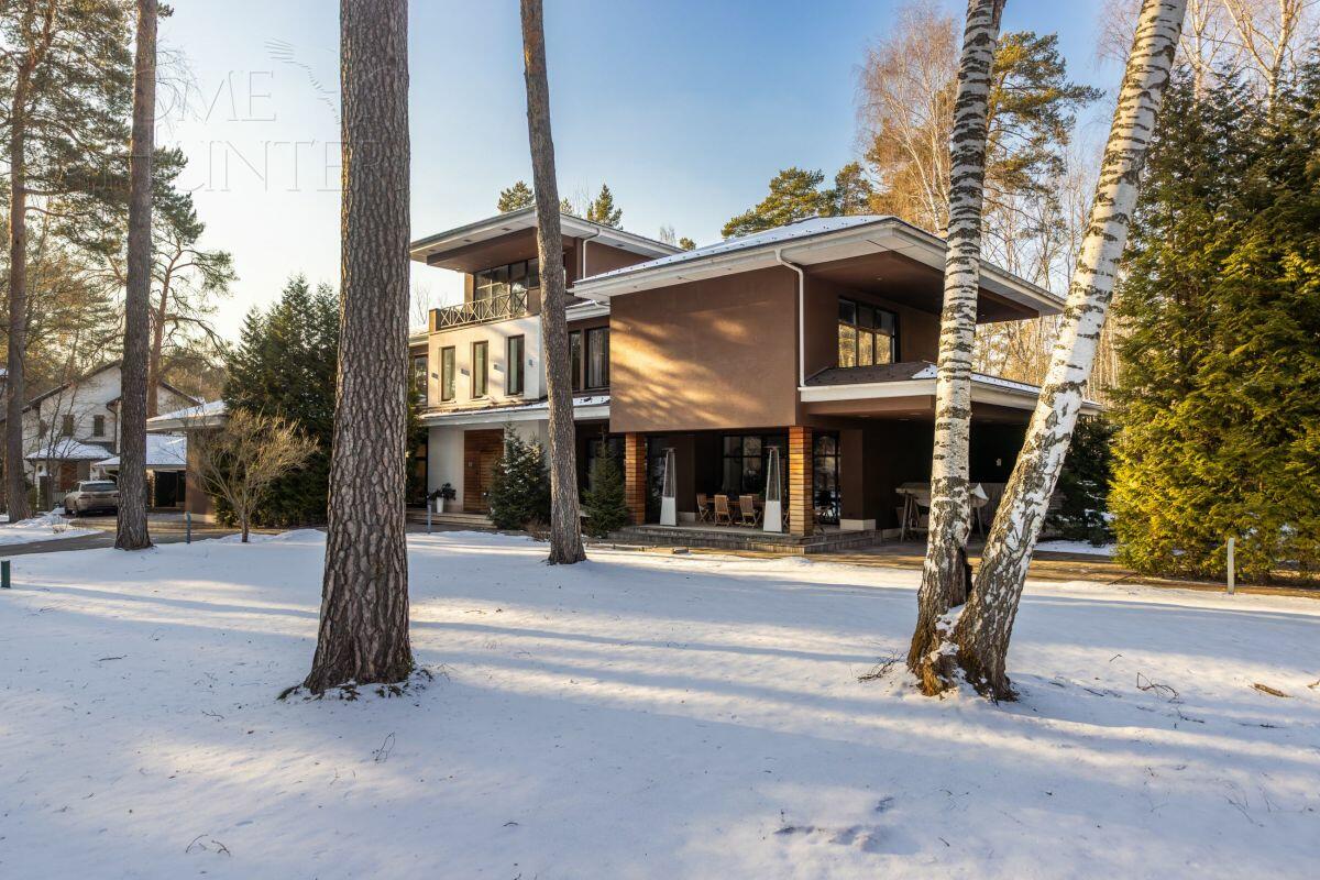 2-этажный коттедж 750 м² с отделкой