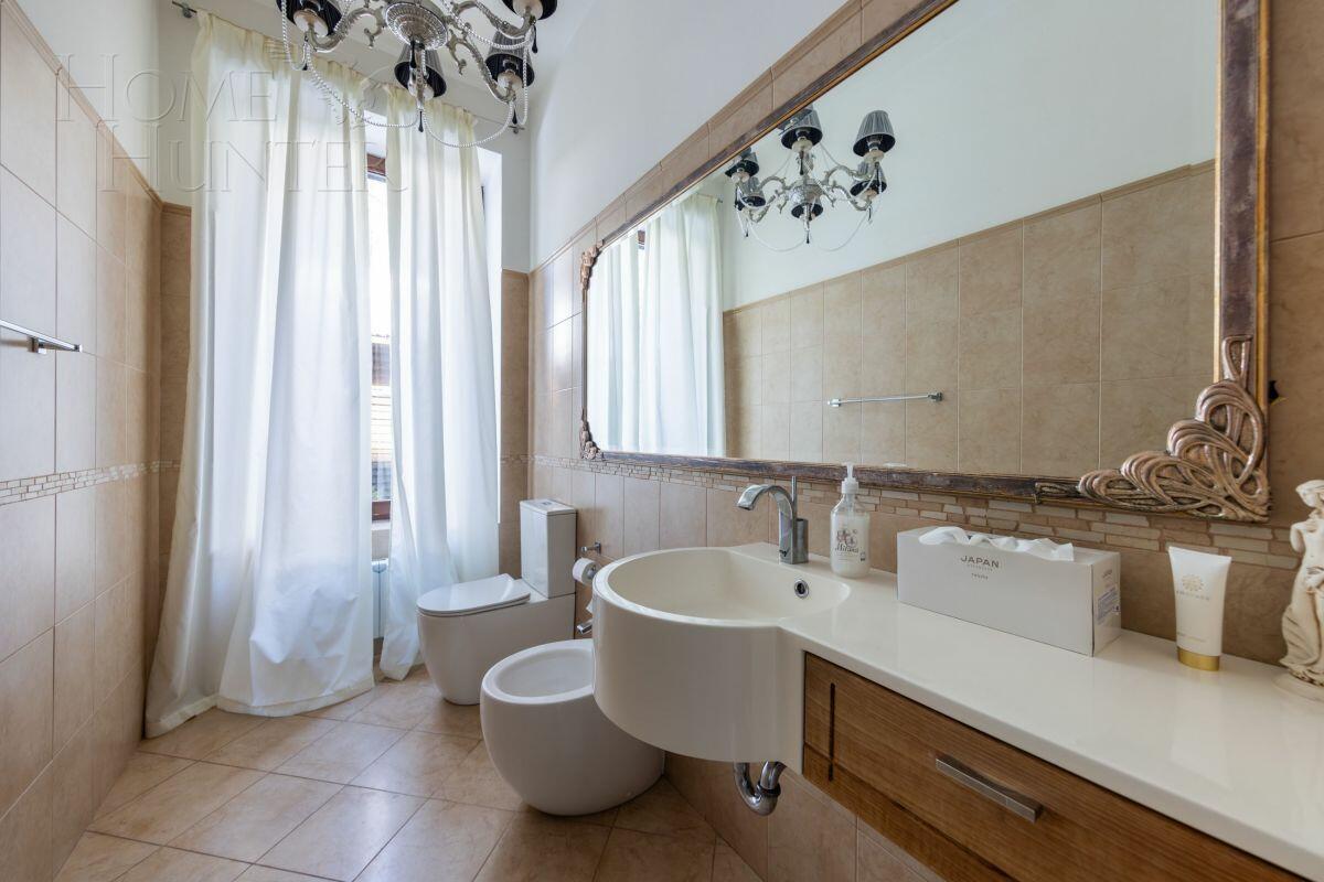 2-этажный коттедж 750 м² с отделкой