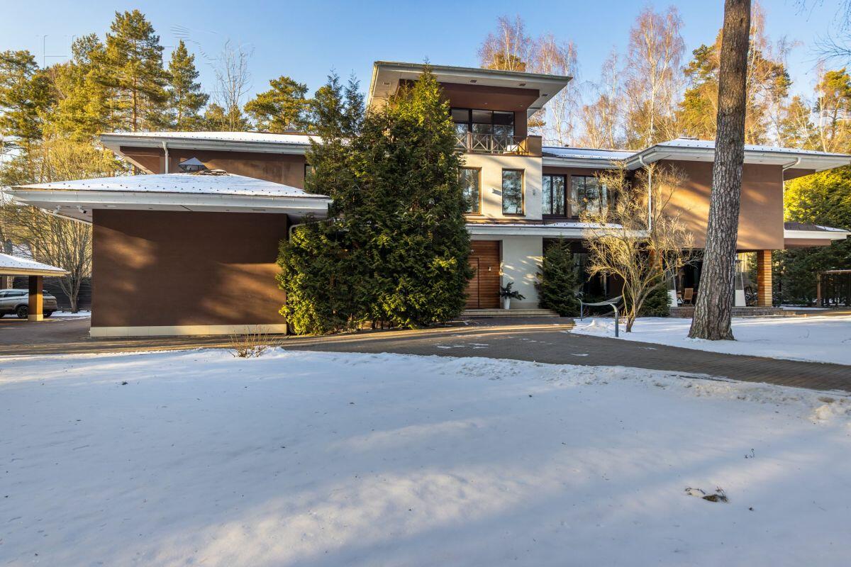 2-этажный коттедж 750 м² с отделкой